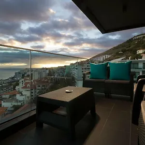 Apartment Paradise - Modern And Sophisticated, Funchal (Madeira)