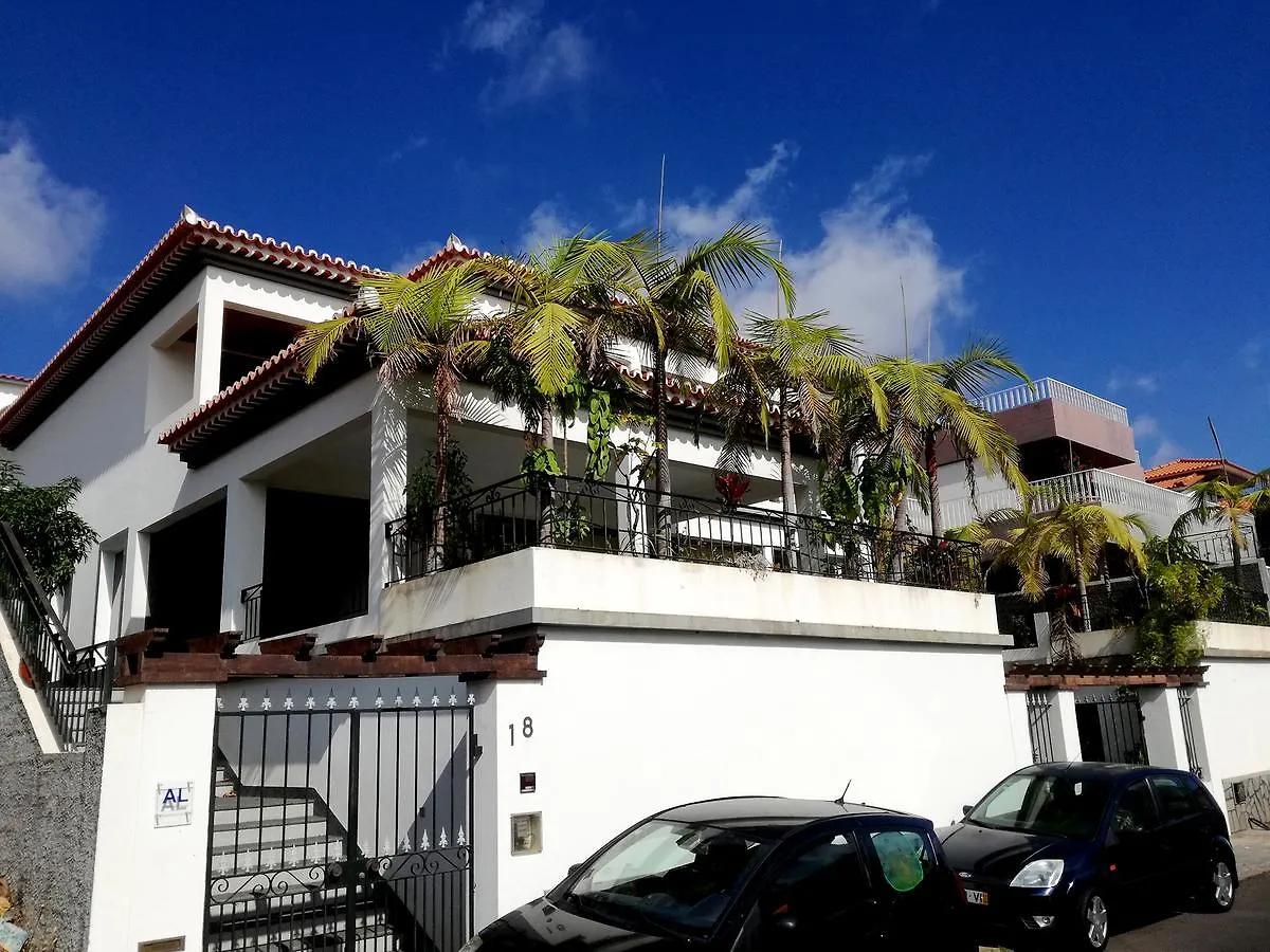 Villa Palmeiras Funchal  Funchal (Madeira)